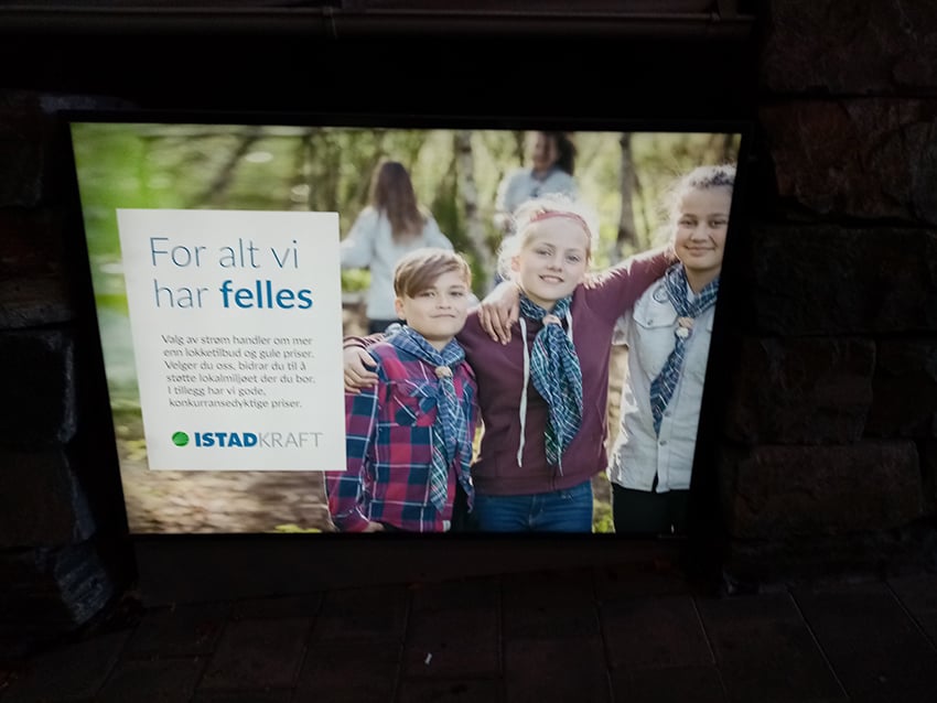 Lysskilt — Fotgjengertunnel — Molde parkeringshus