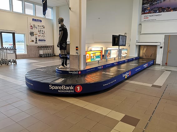 Banner — Ankomst — Kristiansund lufthavn Kvernberget