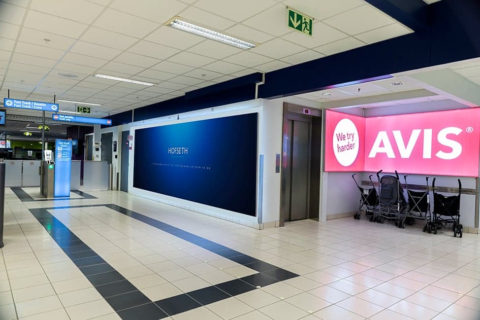 Banner — Avgang, innsjekk